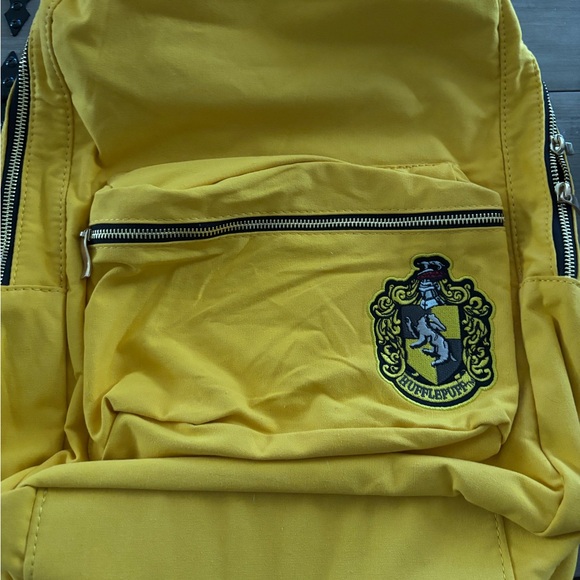 Harry Potter Hufflepuff Book Bag - Picture 1 of 3